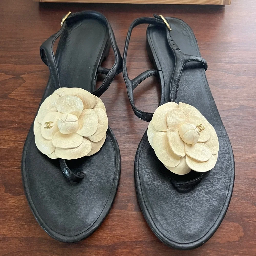 CHANEL Black and Cream Camellia Sandals